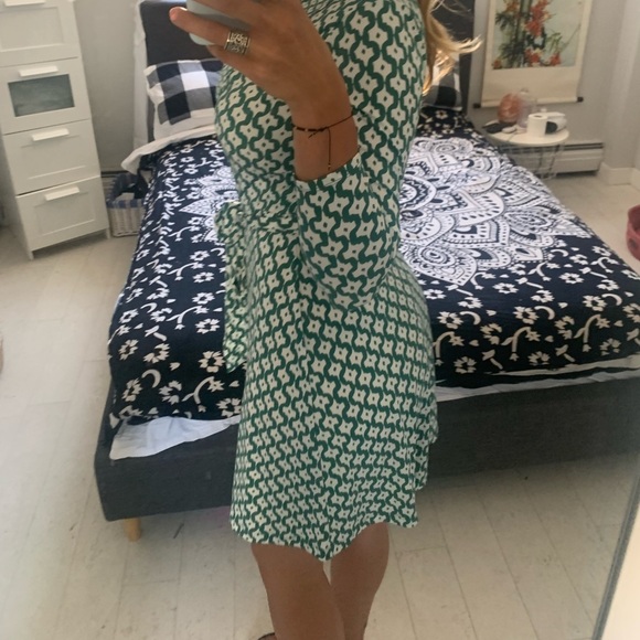 Banana republic size small Green and white printed wrap dress - Picture 2 of 4